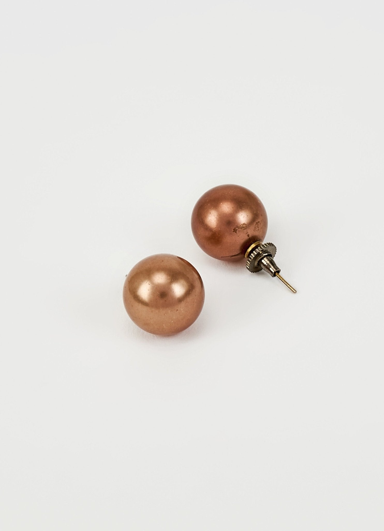 Vivinia by Vidhi Mehra Brown Single Pearl Stud EarringsFabilicious Fashion