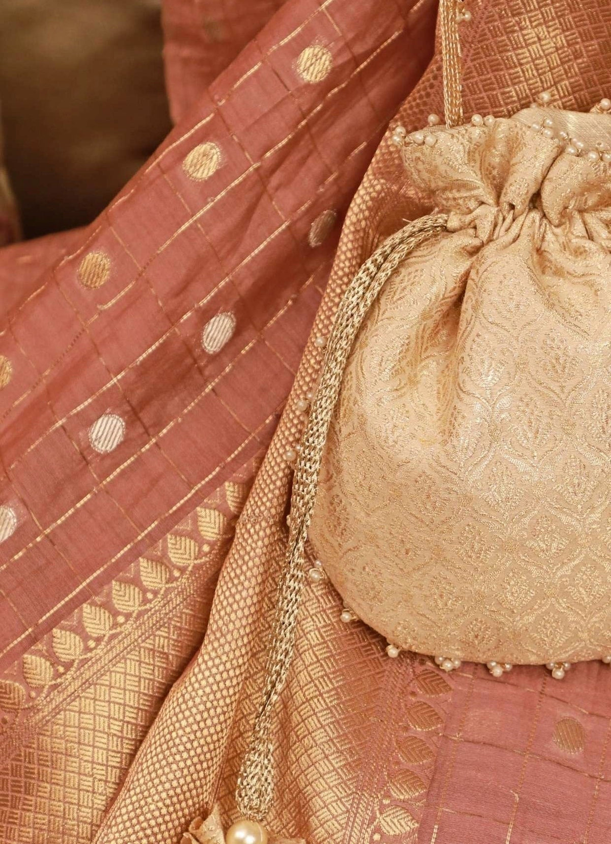 Amyra Ivory Banarasi PotliShop Jashn
