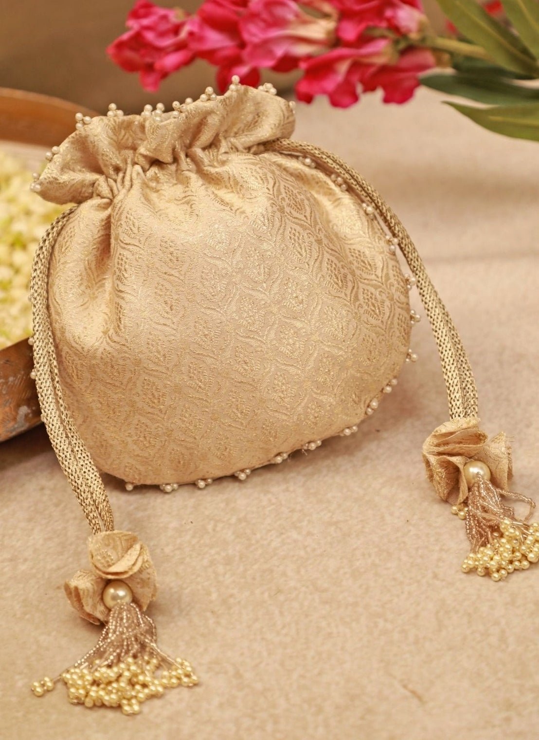 Amyra Ivory Banarasi PotliShop Jashn