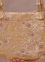 Amyra Ivory Velvet Scallop Embroidered PurseShop Jashn