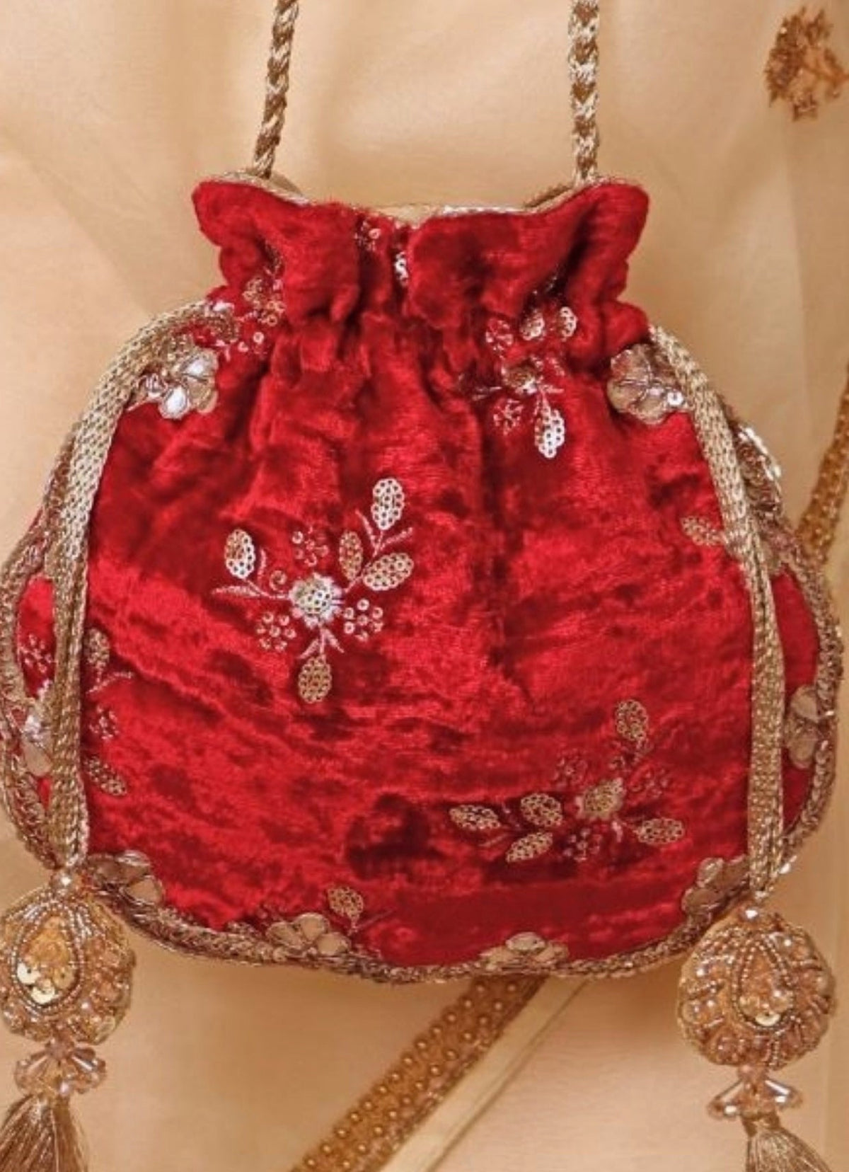 Amyra Red Velvet Scallop Embroidered PotliShop Jashn